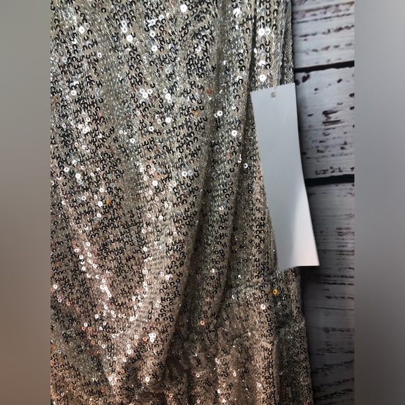 VENUS Silver Sequin Jumpsuit for Evening Glamour NWT Medium - Picture 14 of 16